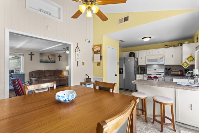 802 Via Balboa, Mesquite, TX 75150