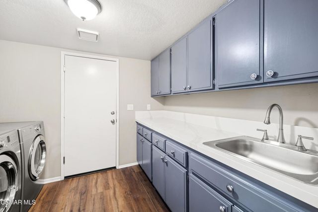 3034 Deer Valley Avenue, Newbury Park, CA 91320