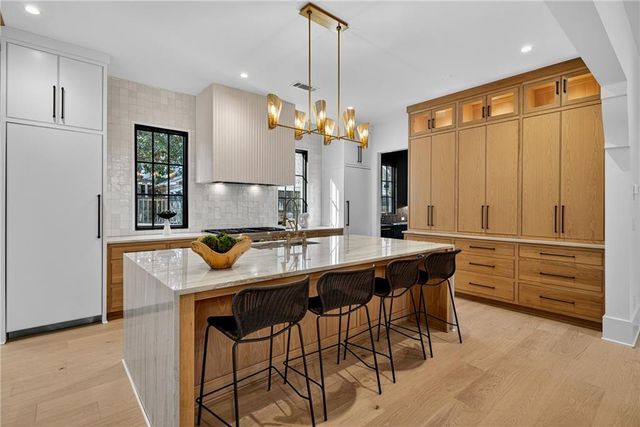 991 Courtenay Drive NE, Atlanta, GA 30306
