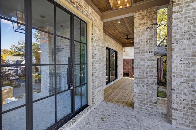 991 Courtenay Drive NE, Atlanta, GA 30306