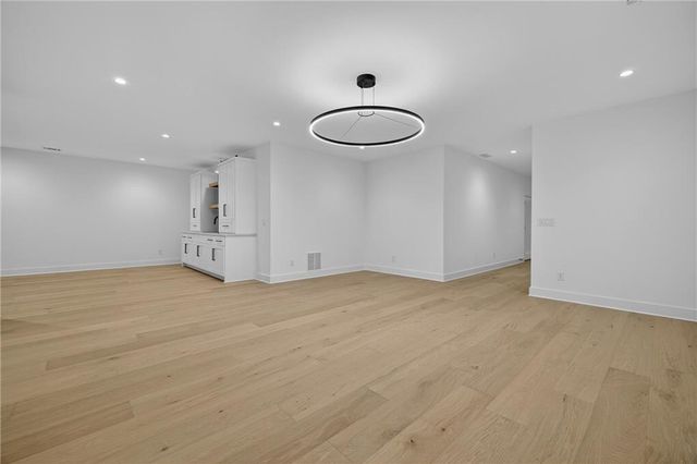 991 Courtenay Drive NE, Atlanta, GA 30306