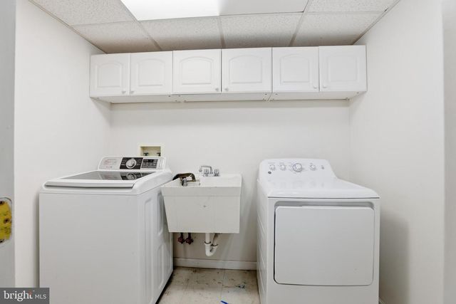 10 MATTHEWS AVE, Cockeysville, MD 21030