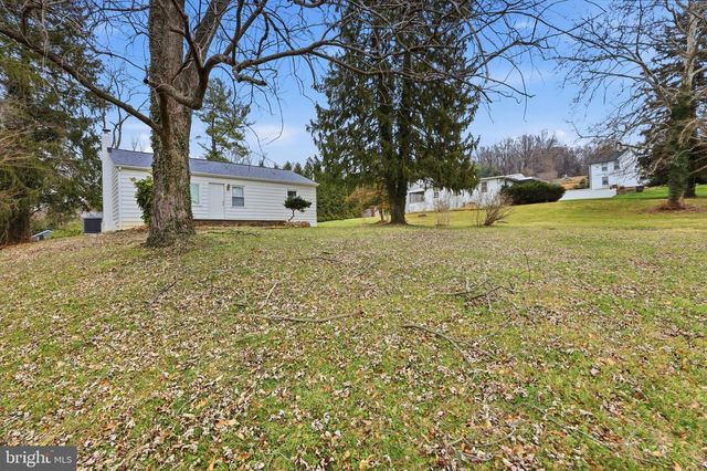 10 MATTHEWS AVE, Cockeysville, MD 21030