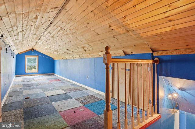 10 MATTHEWS AVE, Cockeysville, MD 21030