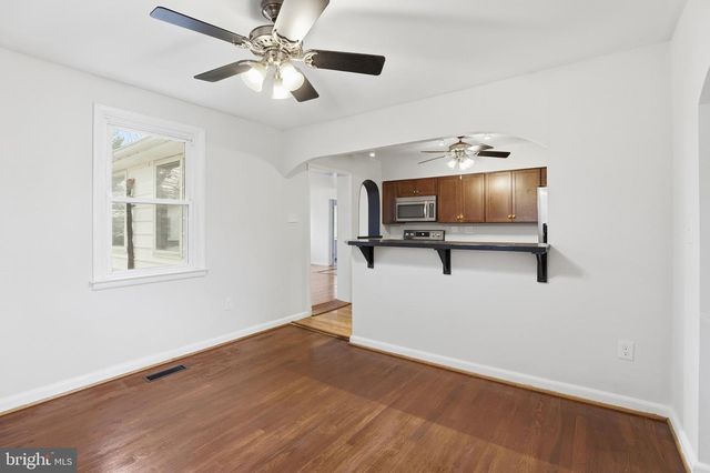 10 MATTHEWS AVE, Cockeysville, MD 21030