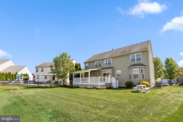 2943 SANTA MARIA DR, Gilbertsville, PA 19525