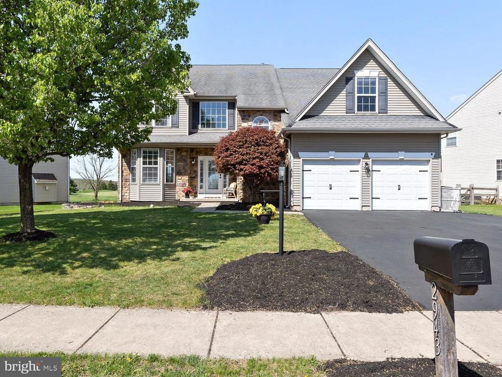 2943 SANTA MARIA DR, Gilbertsville, PA 19525