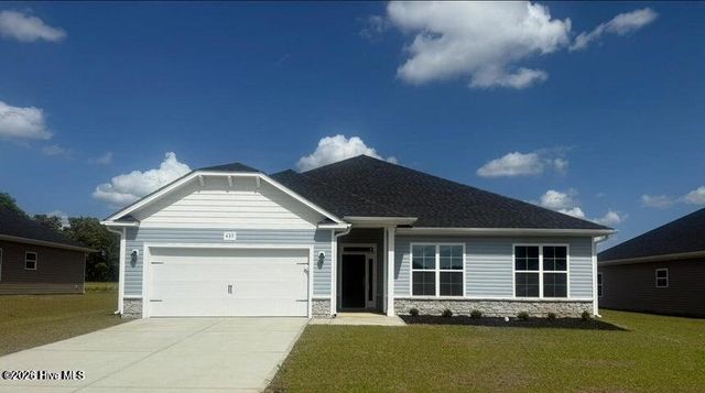 192 Seashore Street, Grimesland, NC 27837