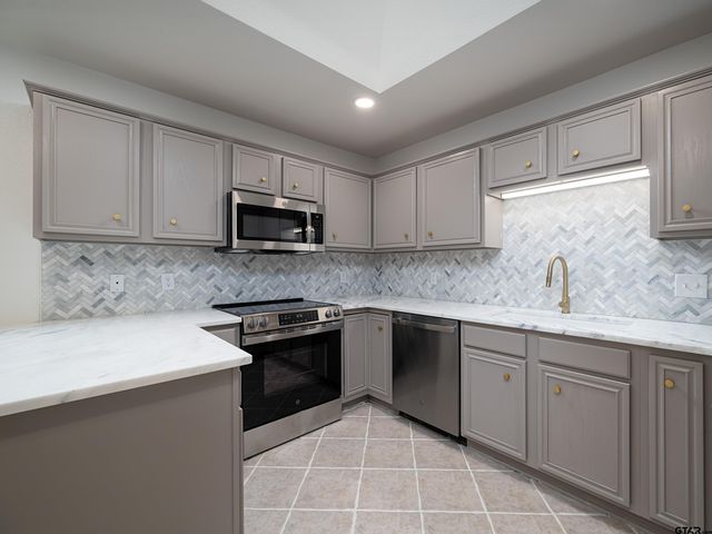 541 Frederick Circle, Flint, TX 75762