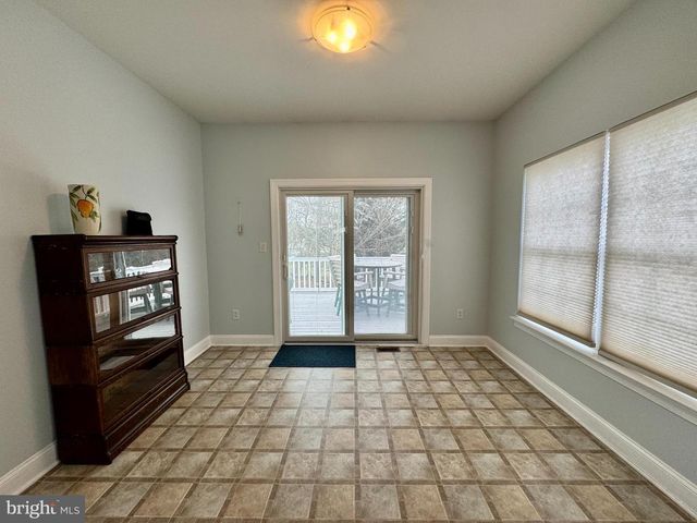 55 DEVALINDER DR, Newark, DE 19702