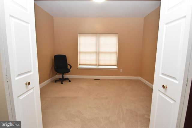 55 DEVALINDER DR, Newark, DE 19702