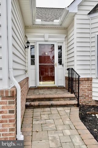 55 DEVALINDER DR, Newark, DE 19702