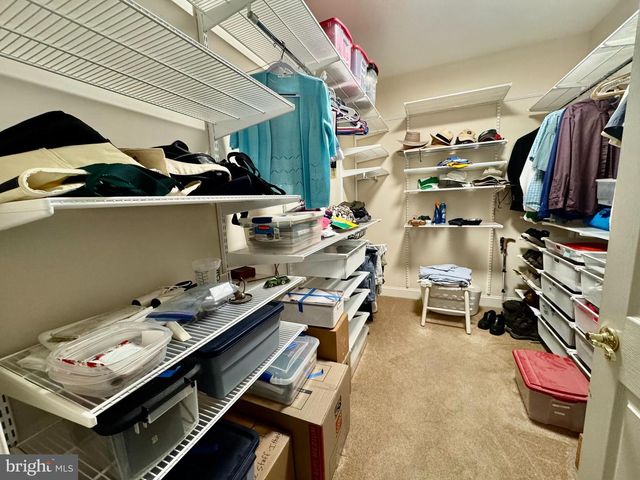 55 DEVALINDER DR, Newark, DE 19702