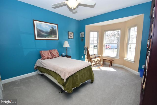 55 DEVALINDER DR, Newark, DE 19702