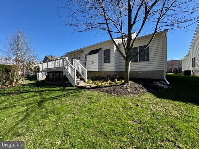 55 DEVALINDER DR, Newark, DE 19702