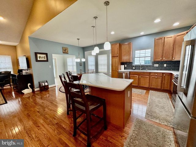 55 DEVALINDER DR, Newark, DE 19702