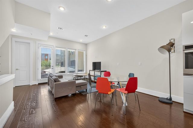 2401 Crawford Street C3D, Houston, TX 77004