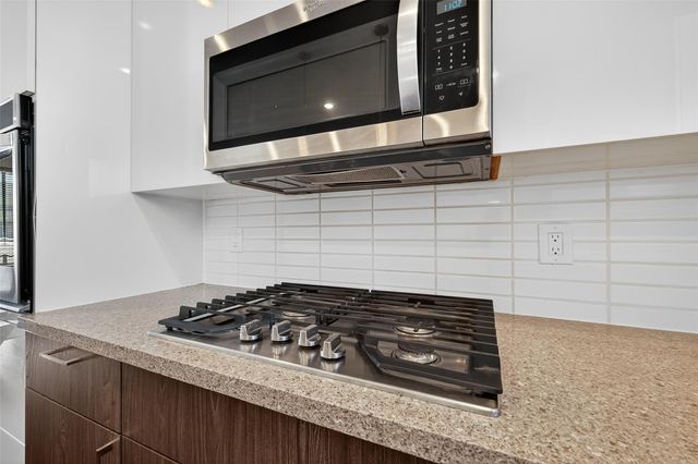 2401 Crawford Street C3D, Houston, TX 77004