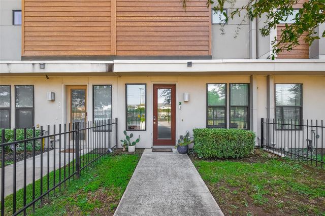 2401 Crawford Street C3D, Houston, TX 77004