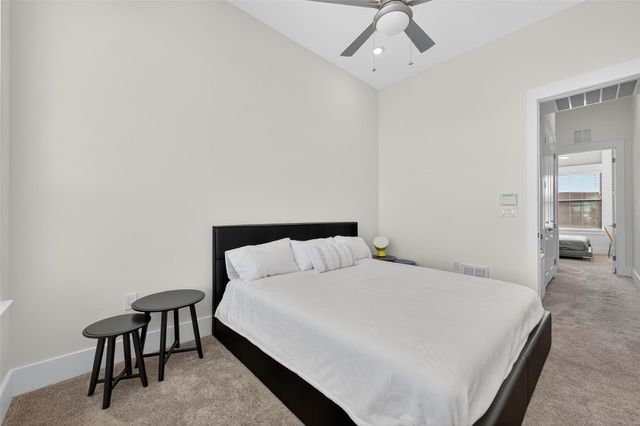 2401 Crawford Street C3D, Houston, TX 77004