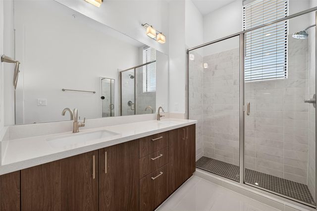 2401 Crawford Street C3D, Houston, TX 77004