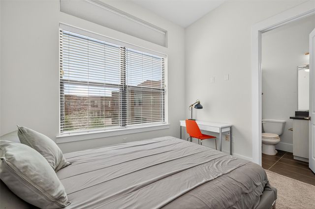 2401 Crawford Street C3D, Houston, TX 77004