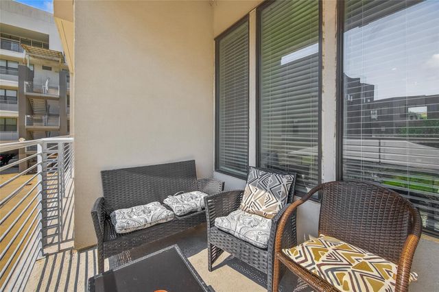 2401 Crawford Street C3D, Houston, TX 77004