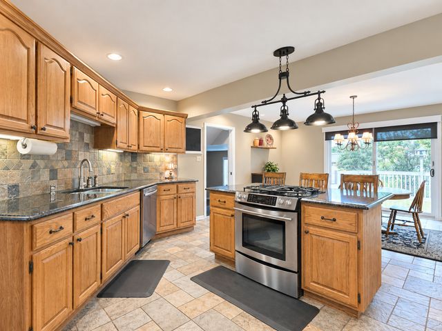 13630 S Chippewa Trail, Homer Glen, IL 60491