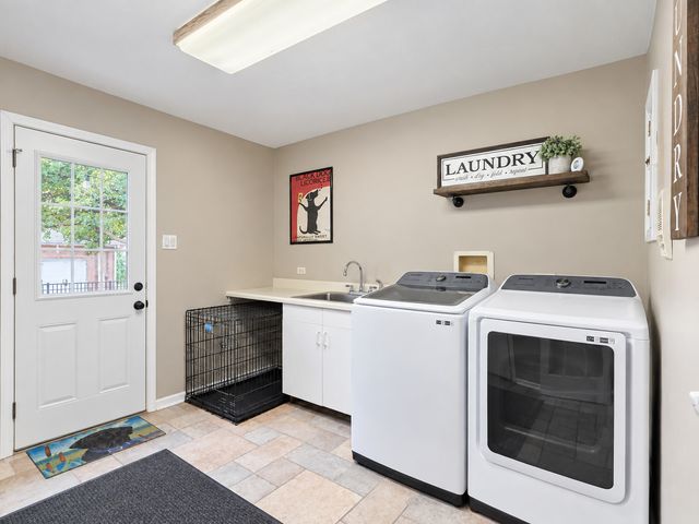 13630 S Chippewa Trail, Homer Glen, IL 60491