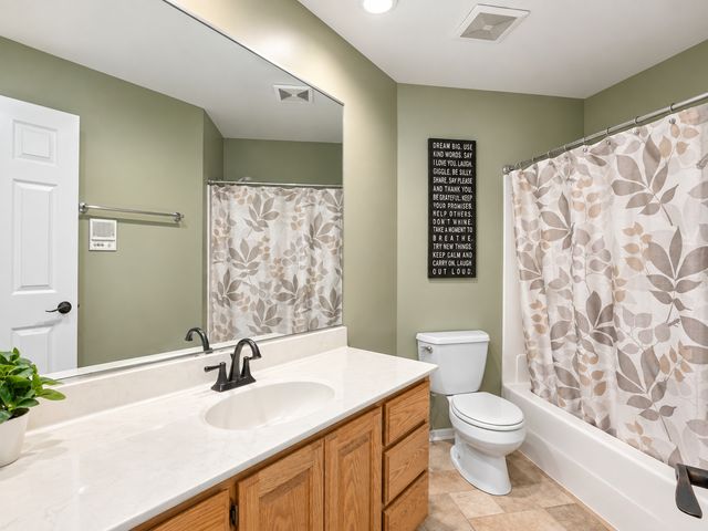 13630 S Chippewa Trail, Homer Glen, IL 60491