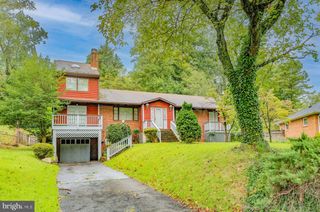 2400 N VERMONT ST, Arlington, VA 22207