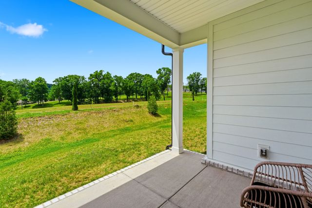 1089 Callaway Dr, Lebanon, TN 37087