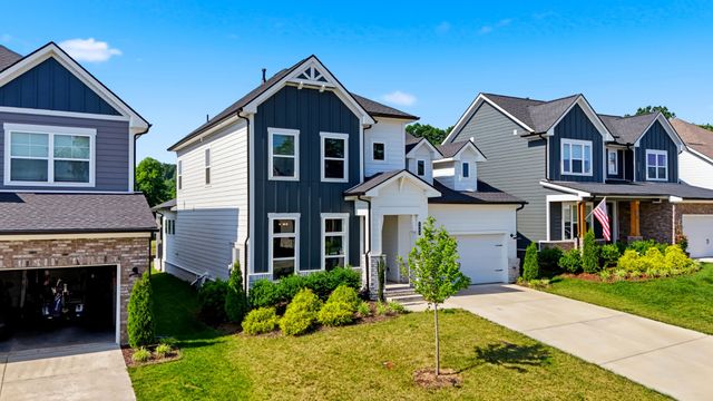 1089 Callaway Dr, Lebanon, TN 37087
