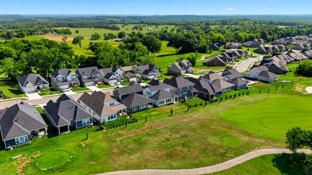 1089 Callaway Dr, Lebanon, TN 37087