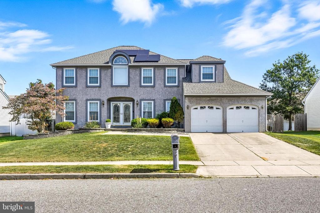 12 SPRING MILL DR, Sewell, NJ 08080