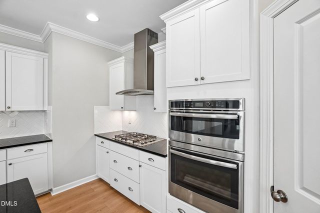 257 Pointe Park Circle, Holly Springs, NC 27540