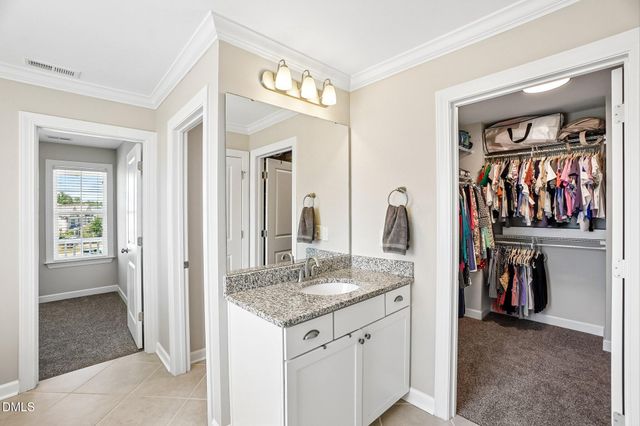 257 Pointe Park Circle, Holly Springs, NC 27540