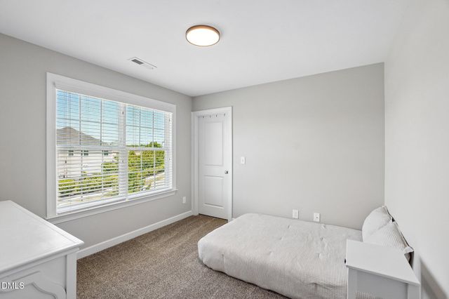 257 Pointe Park Circle, Holly Springs, NC 27540