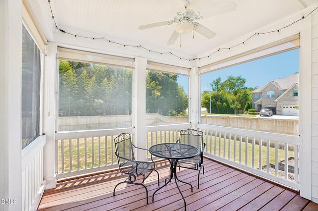 257 Pointe Park Circle, Holly Springs, NC 27540
