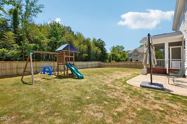 257 Pointe Park Circle, Holly Springs, NC 27540