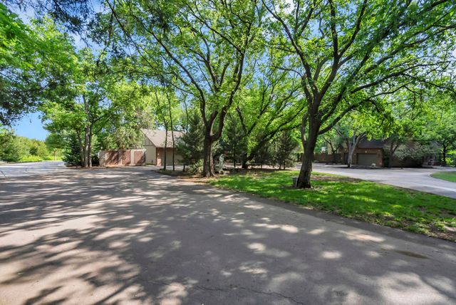 11110 W Central Ave, Wichita, KS 67212