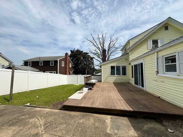 1318 Salem St SF, Malden, MA 02148
