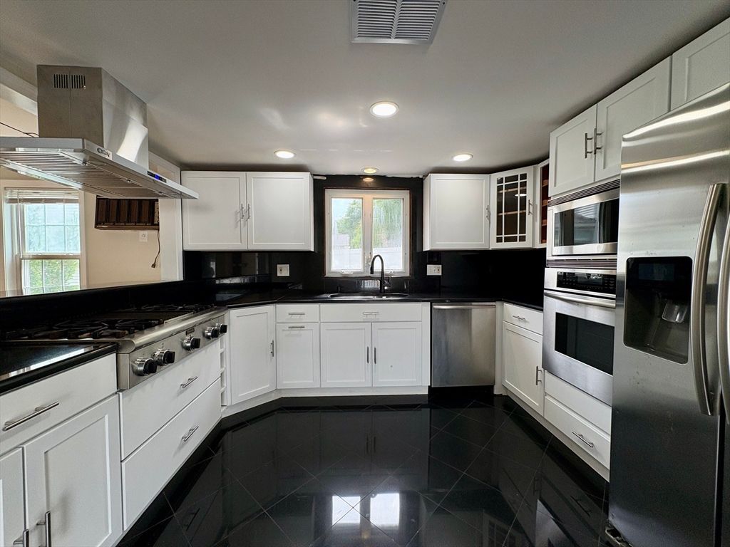 1318 Salem St SF, Malden, MA 02148
