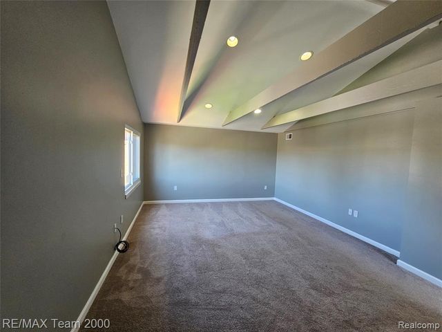 5215 Curtis Street, Dearborn, MI 48126