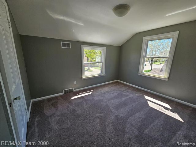 5215 Curtis Street, Dearborn, MI 48126