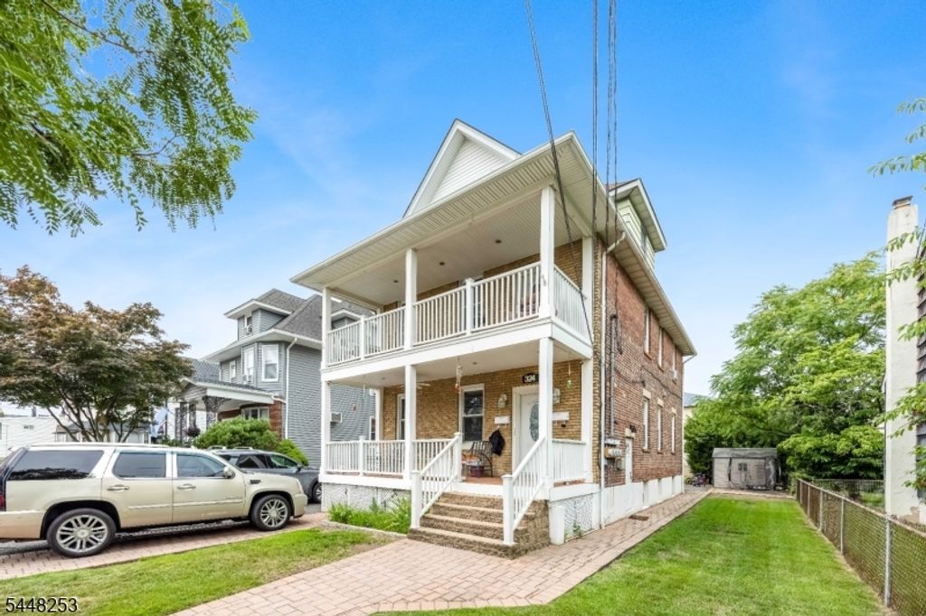 324 Union St, Carlstadt Boro, NJ 07072 — photo 2