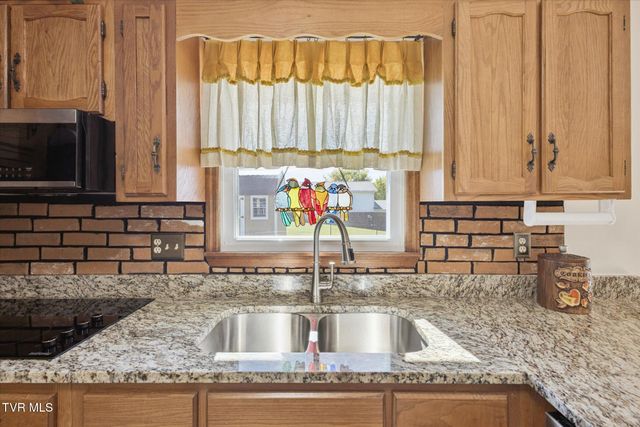 122 Tiffany Lane, Bristol, TN 37620