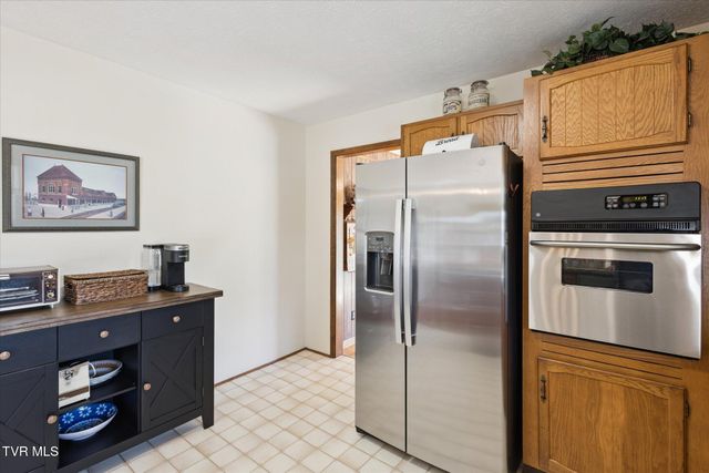 122 Tiffany Lane, Bristol, TN 37620