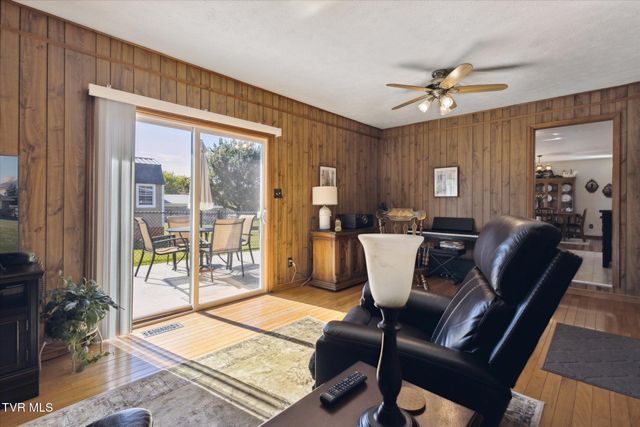 122 Tiffany Lane, Bristol, TN 37620