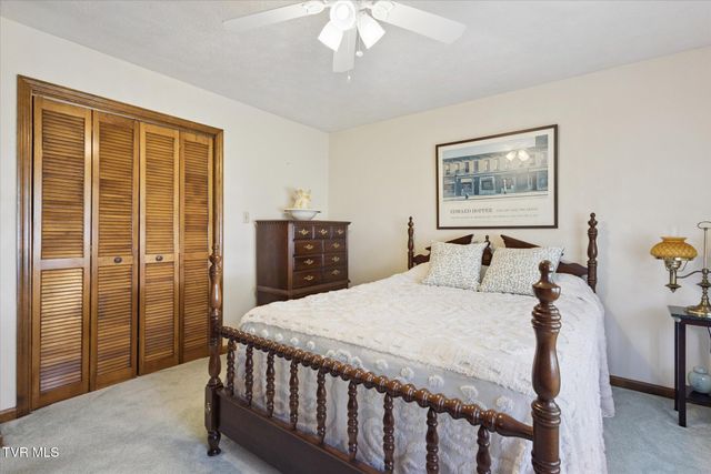 122 Tiffany Lane, Bristol, TN 37620